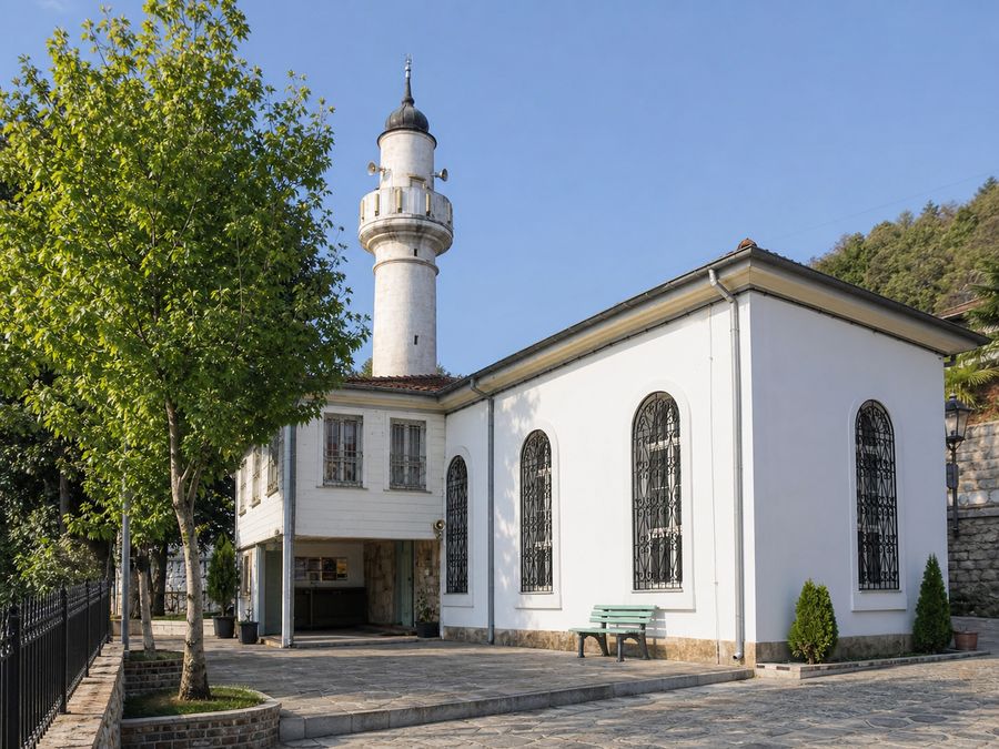 Orhan Camii — İzmit merkez · İzmit gezi rehberi